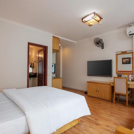 Blau Hotel Ханой Экстерьер фото