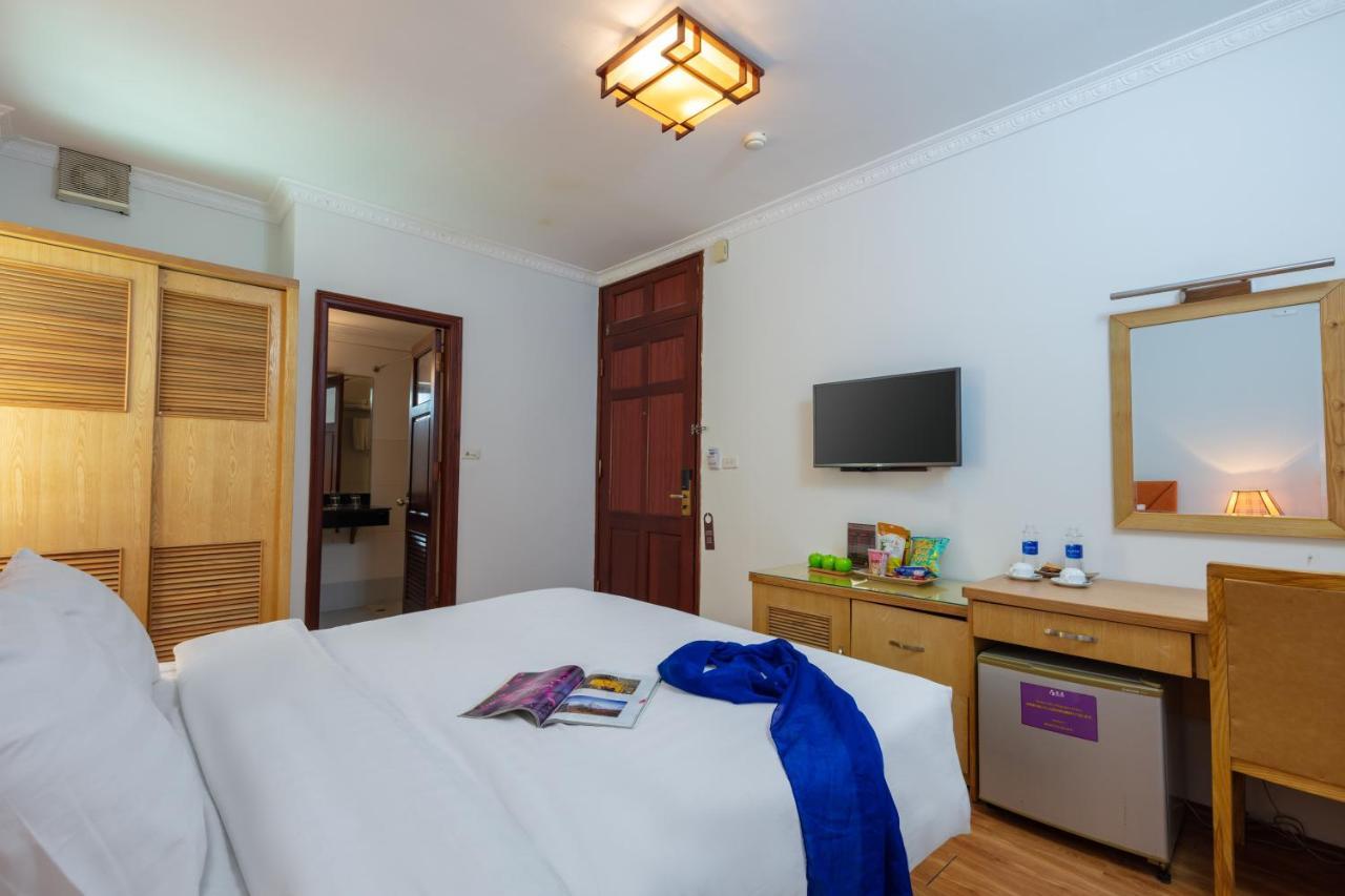 Blau Hotel Ханой Экстерьер фото